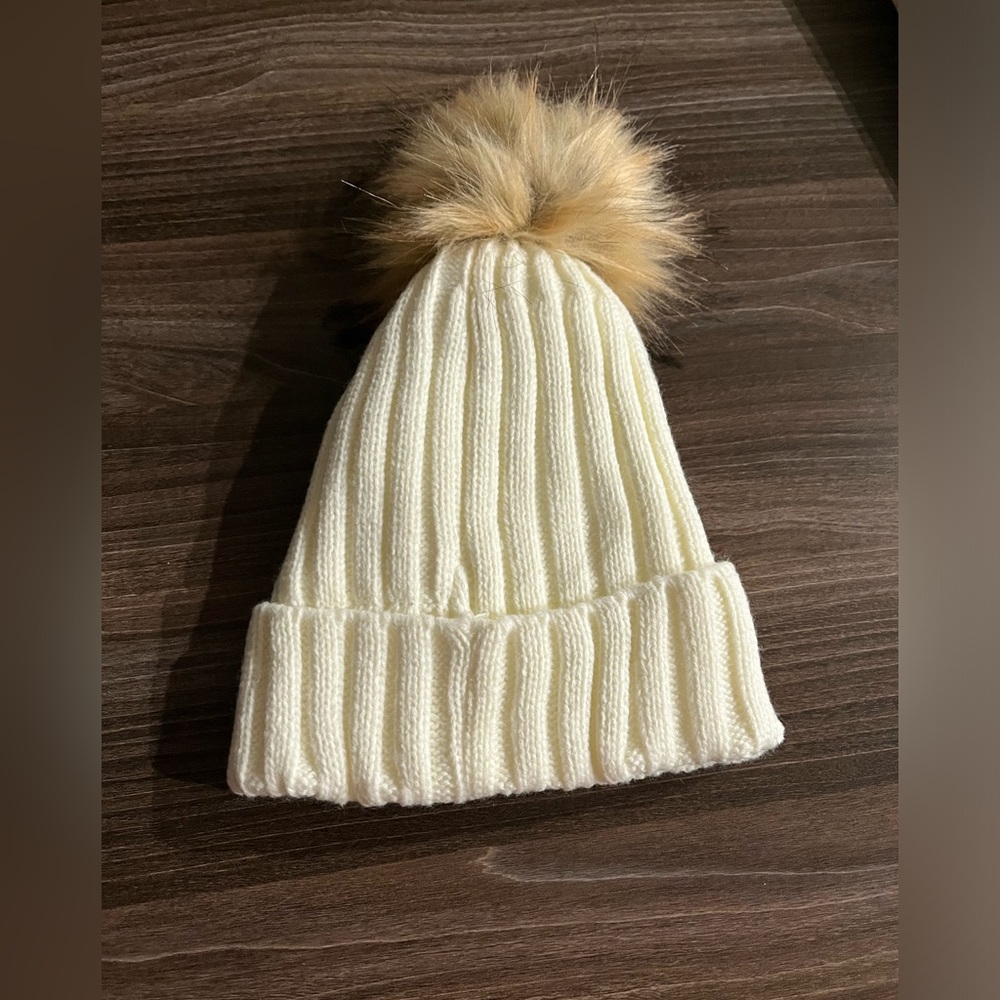 Ivory Hat - NWT - Picture 3 of 3